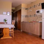 Complejo Rural Alheli - Y 2*
