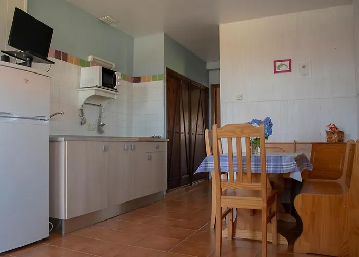 Complejo Rural Alheli - Y Aparthotel Valdredo