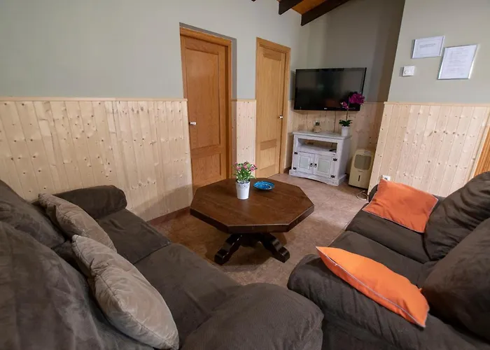 Aparthotel Complejo Rural Alheli - Y 2*