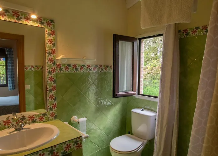 Aparthotel Complejo Rural Alheli - Y 2*