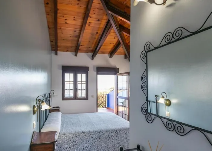 Complejo Rural Alheli - Y Aparthotel Valdredo