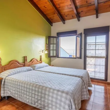 Complejo Rural Alhelí - Y Apartahotel 2*